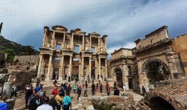 Turizm patlamasında insan faktörü 01.06.2004